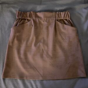 Cute skirt with pockets!